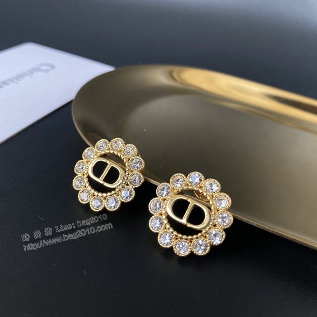 Dior飾品 迪奧經典熱銷款字母cd簡約耳釘 耳環  zgd1381